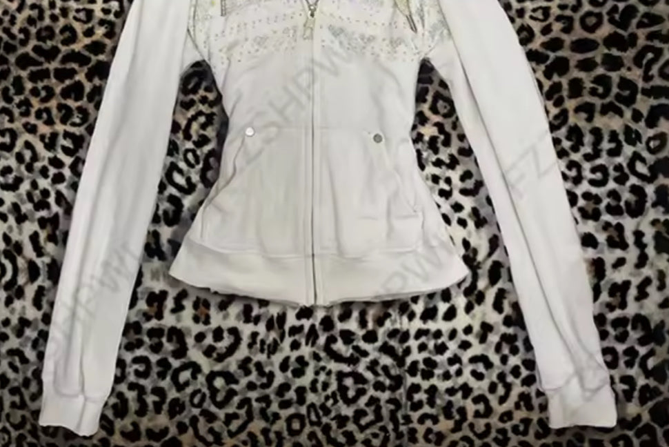 White faux fur hooded jacket with zipper